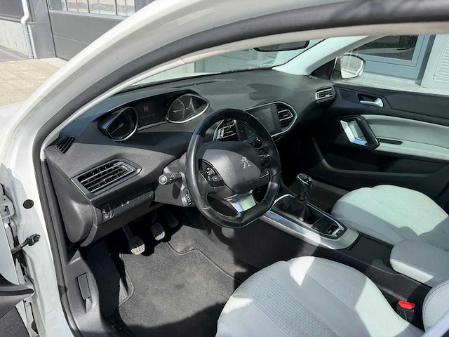 Peugeot - 308 sw - 1.2 puret.blue l. pr - personenauto - 2019 - afbeelding 25 van  25