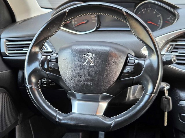 Peugeot - 308 sw - 1.2 puretech style - 2015 - hf-722-f - personenauto - afbeelding 4 van  26