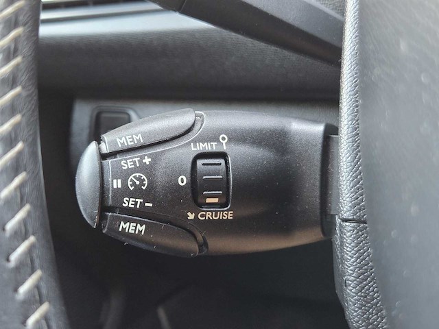 Peugeot - 308 sw - 1.2 puretech style - 2015 - hf-722-f - personenauto - afbeelding 5 van  26