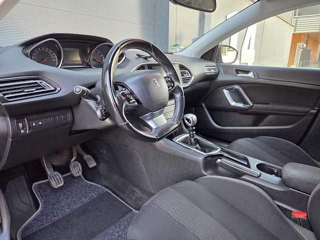 Peugeot - 308 sw - 1.2 puretech style - 2015 - hf-722-f - personenauto - afbeelding 2 van  26
