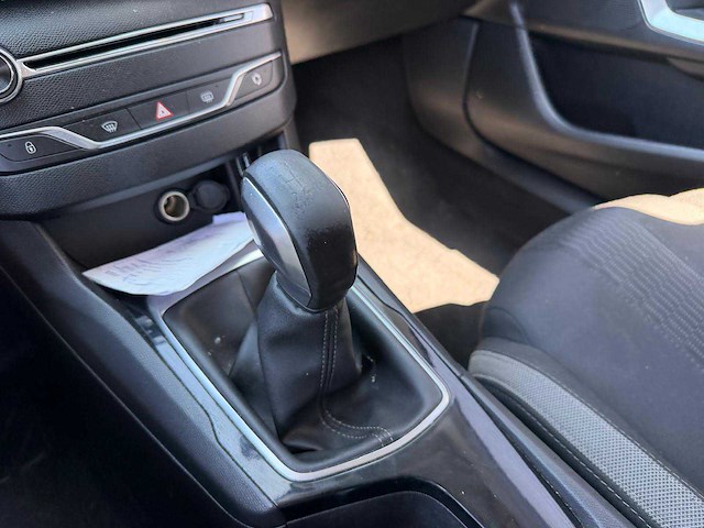 Peugeot - 308 sw - 1.2 puretech style - personenauto - 2016 - afbeelding 5 van  24