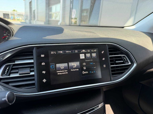 Peugeot - 308 sw - 1.2 puretech style - personenauto - 2016 - afbeelding 11 van  24