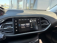 Peugeot - 308 sw - 1.2 puretech style - personenauto - 2016 - afbeelding 11 van  24