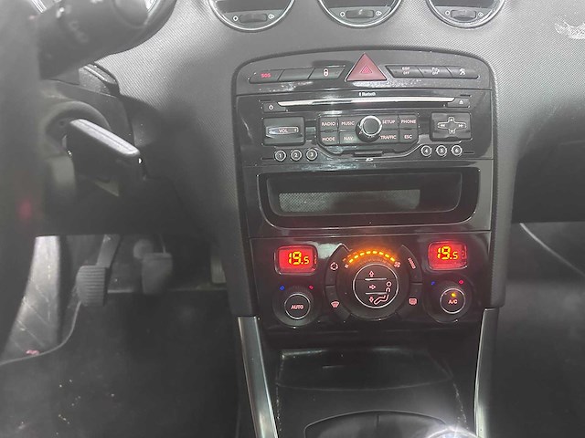 Peugeot - 308 sw - 1.6 thp allure - 64-tsp-4- 2012 - afbeelding 13 van  18
