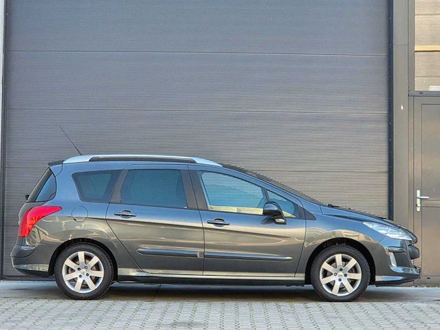Peugeot - 308 sw - 1.6 vti sublime - 2010 - 64-nlb-1 - personenauto - afbeelding 22 van  24