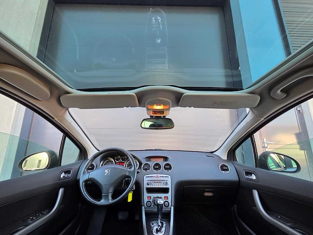 Peugeot - 308 sw - 1.6 vti sublime - 2010 - 64-nlb-1 - personenauto - afbeelding 5 van  24