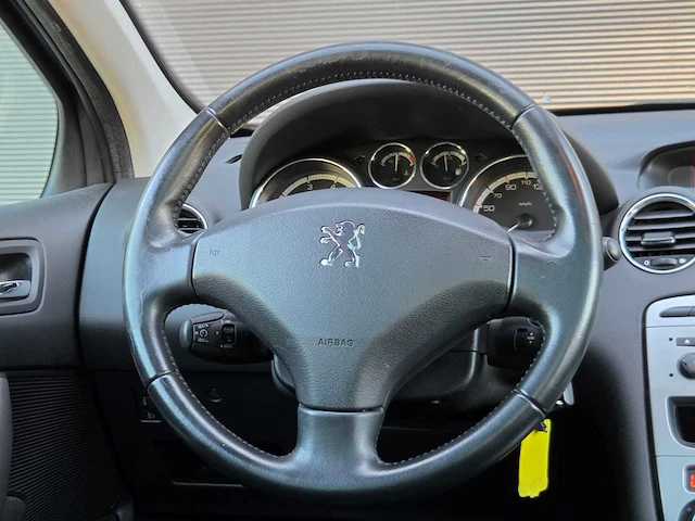 Peugeot - 308 sw - 1.6 vti sublime - 2010 - 64-nlb-1 - personenauto - afbeelding 6 van  24