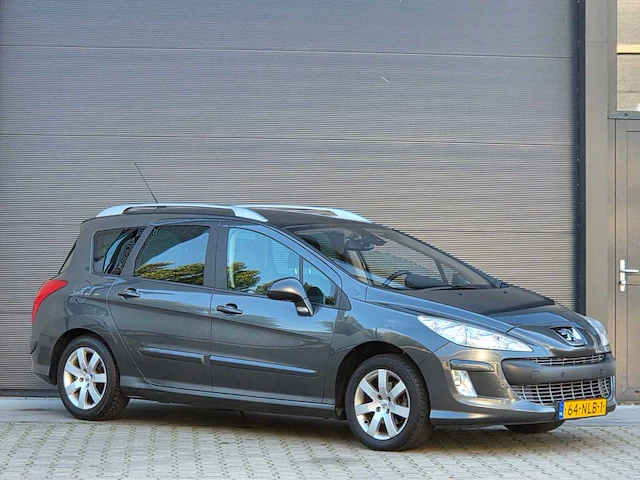 Peugeot - 308 sw - 1.6 vti sublime - 2010 - 64-nlb-1 - personenauto - afbeelding 17 van  24