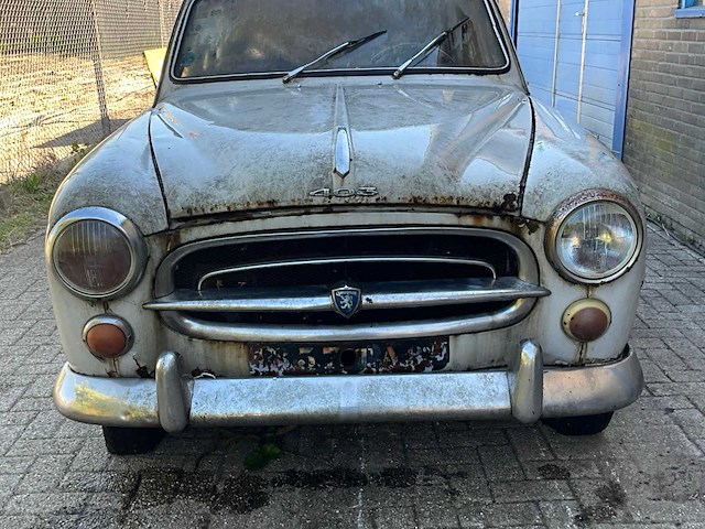 Peugeot - 403 - personenauto - afbeelding 2 van  13