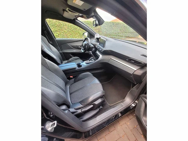 Peugeot - 5008 - 1.2 gt-line a - 2020 - h-256-vv - personenauto - afbeelding 10 van  24