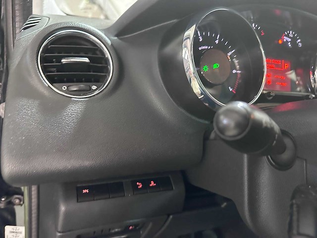 Peugeot - 5008 - 1.6 thp automaat b.l. exe 7p. - (voorheen 70-sbs-7)- 2011 - afbeelding 3 van  20