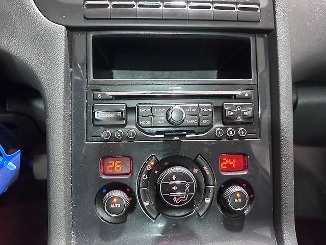 Peugeot - 5008 - 1.6 thp b.l. exe 7p. - 45-pzp-3- 2011 - afbeelding 1 van  8