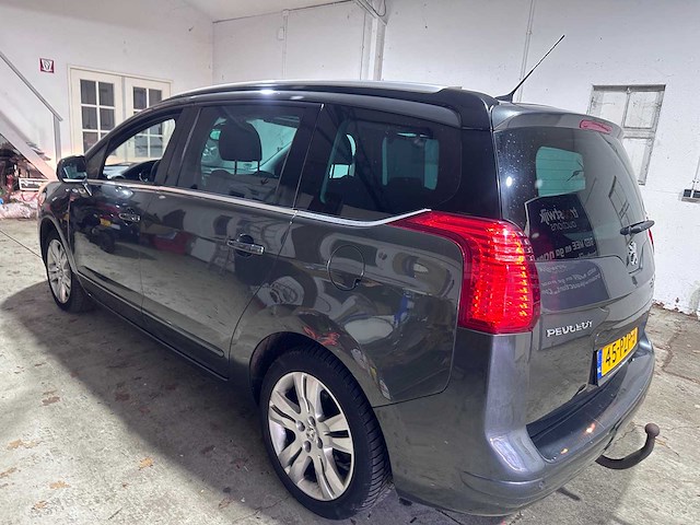 Peugeot - 5008 - 1.6 thp b.l. exe 7p. - 45-pzp-3- 2011 - afbeelding 5 van  8