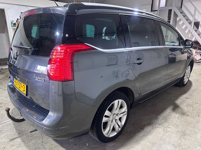Peugeot - 5008 - 1.6 thp b.l. exe 7p. - 45-pzp-3- 2011 - afbeelding 7 van  8