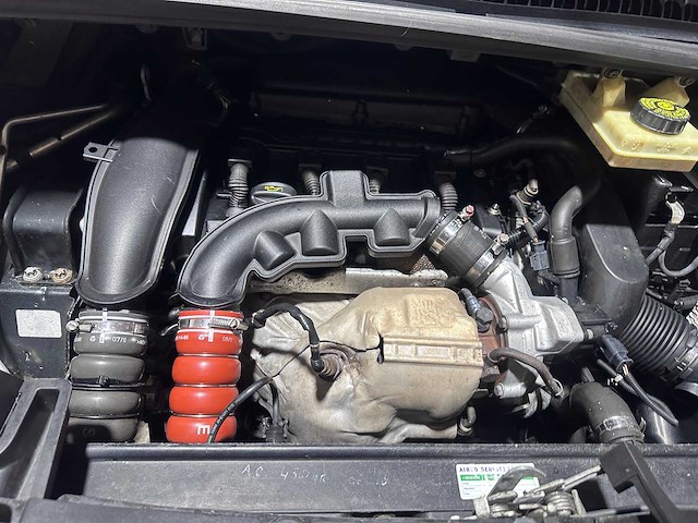 Peugeot - 5008 - 1.6 thp b.l. exe 7p. - 45-pzp-3- 2011 - afbeelding 9 van  17