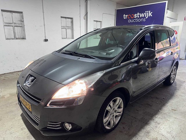 Peugeot - 5008 - 1.6 thp b.l. exe 7p. - 45-pzp-3- 2011 - afbeelding 1 van  17