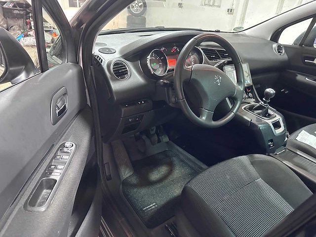 Peugeot - 5008 - 1.6 thp st 5p. - 83-npf-4- 2010 - afbeelding 17 van  19