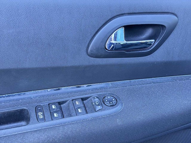 Peugeot - 5008 - 1.6 turbo st 5p 2010 | 01-kst-4 - afbeelding 4 van  25