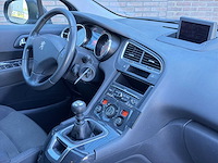 Peugeot - 5008 - 1.6 turbo st 5p 2010 | 01-kst-4 - afbeelding 18 van  25