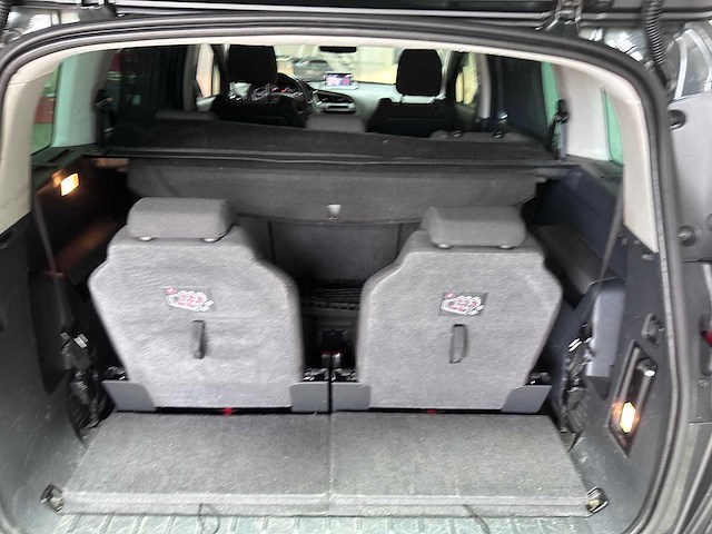 Peugeot - 5008 - 1.6 vti b. lease 7p. - 76-tsp-3- 2012 - afbeelding 2 van  8