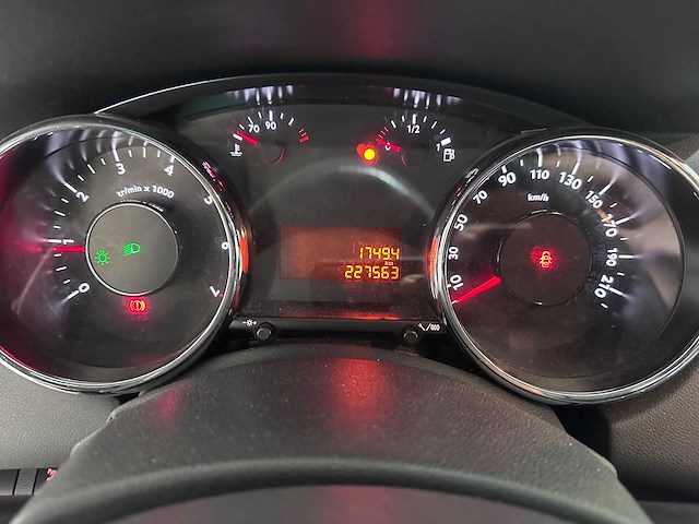 Peugeot - 5008 - 1.6 vti b. lease 7p. - 76-tsp-3- 2012 - afbeelding 8 van  8