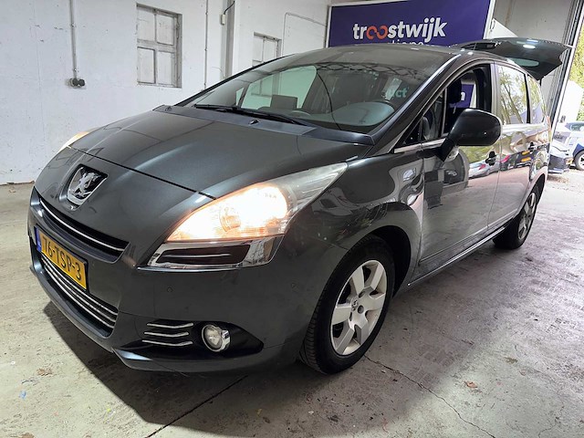 Peugeot - 5008 - 1.6 vti b. lease 7p. - 76-tsp-3- 2012 - afbeelding 1 van  12