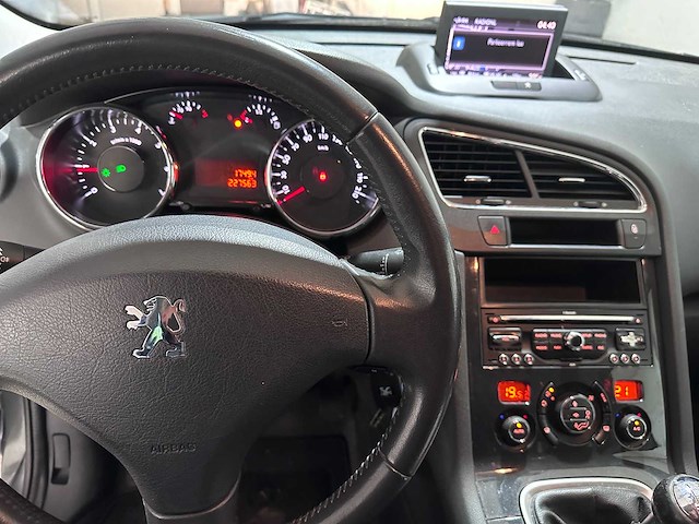 Peugeot - 5008 - 1.6 vti b. lease 7p. - 76-tsp-3- 2012 - afbeelding 14 van  15