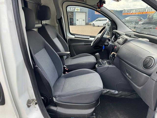 Peugeot - bipper - 1.4 hdi xt - 82-vth-5 - afbeelding 12 van  28