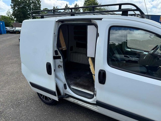 Peugeot - bipper - 1.4 hdi xt - 82-vth-5 - afbeelding 25 van  28