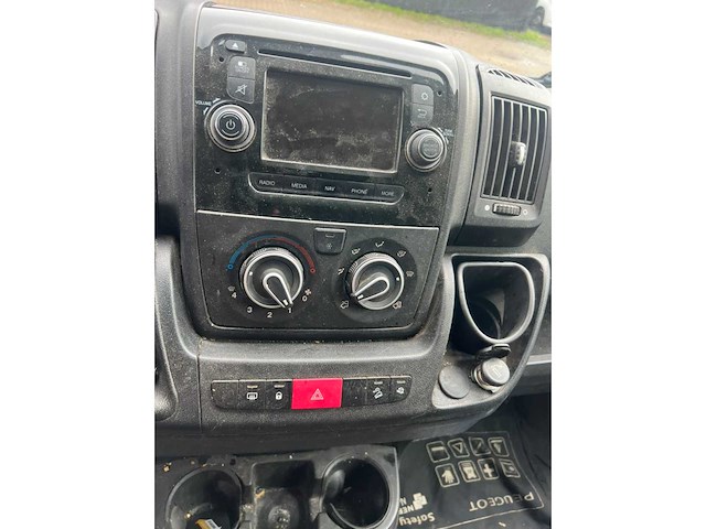 Peugeot - boxer - 435 2.0 hdi l3h2 pro - bedrijfswagen - 2018 - afbeelding 7 van  7