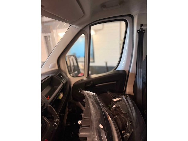 Peugeot - boxer - 435 2.2 hdi l3h2zwgr - bedrijfswagen - laadbak met lift - euro 6 -2022 - afbeelding 6 van  9