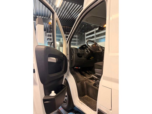Peugeot - boxer - 435 2.2 hdi l3h2zwgr - bedrijfswagen - laadbak met lift - euro 6 -2022 - afbeelding 7 van  9