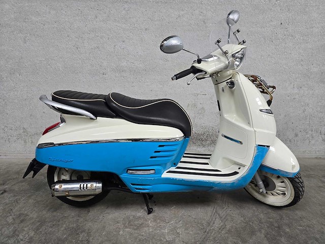Peugeot - bromscooter - django heritage - 4t 45km uitvoering dgn97s - afbeelding 2 van  7