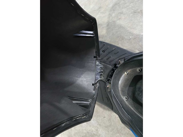 Peugeot - bromscooter - kisbee 4t - 45km uitvoering f834fv - afbeelding 7 van  8