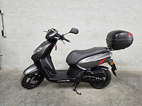 Peugeot - bromscooter - kisbee 4t - brommer - afbeelding 1 van  7