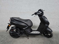 Peugeot - bromscooter - kisbee rs - 4t 45km uitvoering dsj74f - afbeelding 2 van  7