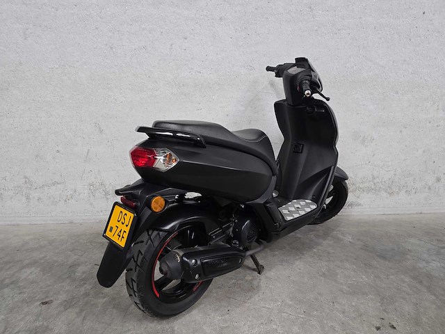 Peugeot - bromscooter - kisbee rs - 4t 45km uitvoering dsj74f - afbeelding 6 van  7