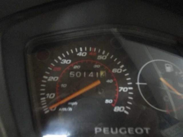 Peugeot - bromscooter - kisbee rs injectie - scooter - afbeelding 3 van  11