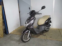 Peugeot - bromscooter - kisbee rs injectie - scooter - afbeelding 4 van  11