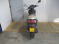 Peugeot - bromscooter - kisbee rs injectie - scooter - afbeelding 10 van  11