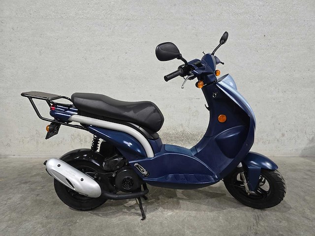 Peugeot - bromscooter - ludix "10" one - 2t 45km uitvoering 41dtz3 - afbeelding 2 van  7
