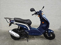 Peugeot - bromscooter - ludix "10" one - 2t 45km uitvoering 41dtz3 - afbeelding 2 van  7