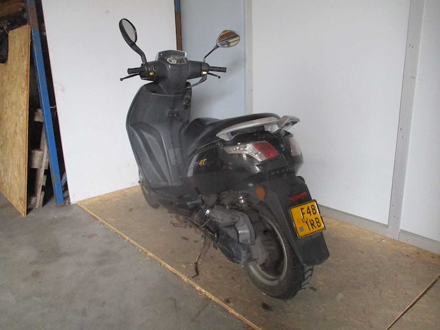 Peugeot - bromscooter - new viva city 4t - scooter - afbeelding 2 van  11