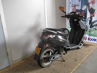 Peugeot - bromscooter - new viva city 4t - scooter - afbeelding 9 van  11