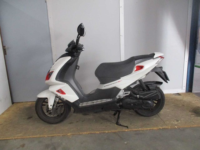 Peugeot - bromscooter - speedfight 4 4t - scooter - afbeelding 1 van  11