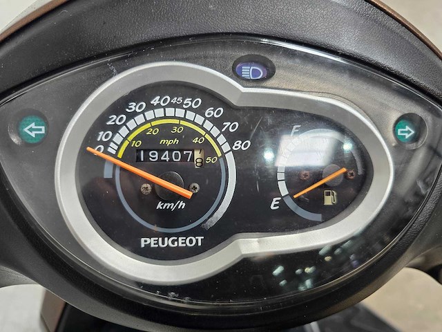 Peugeot - bromscooter - tweet - 4t 45km uitvoering d541xr - afbeelding 2 van  7