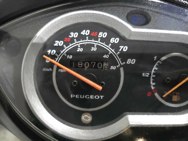Peugeot - bromscooter - tweet evo - 4t 45km uitvoering dxp52k - afbeelding 7 van  7