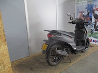 Peugeot - bromscooter - tweet rs - scooter - afbeelding 9 van  11