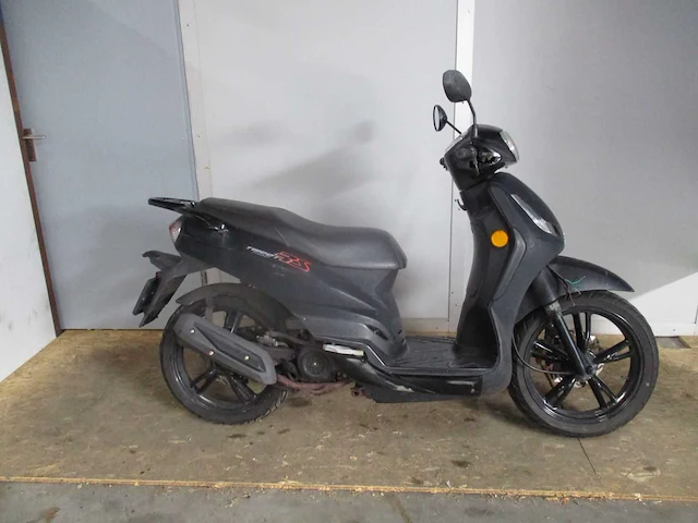Peugeot - bromscooter - tweet rs - scooter - afbeelding 8 van  11