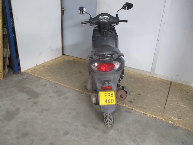 Peugeot - bromscooter - tweet rs - scooter - afbeelding 10 van  11